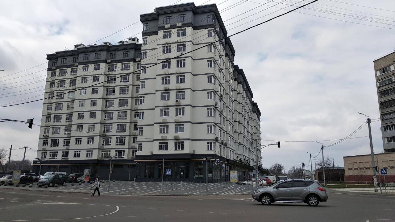 Fly Up Home Apartment Boryspilʼ Esterno foto