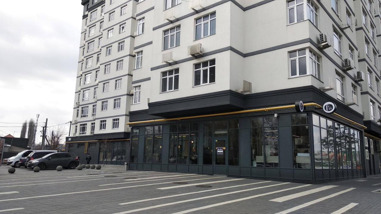 Fly Up Home Apartment Boryspilʼ Esterno foto