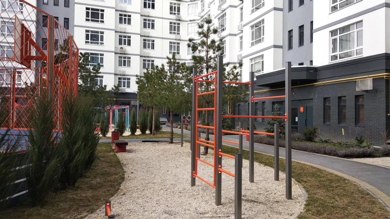 Fly Up Home Apartment Boryspilʼ Esterno foto